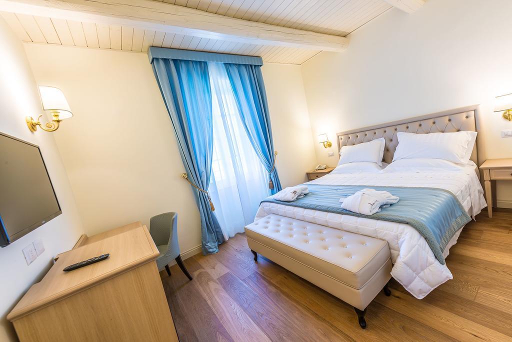 Relais Paradiso Resort & Spa Marcellano Экстерьер фото